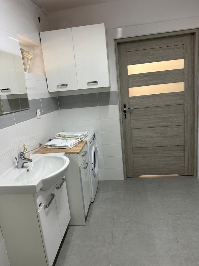Apartament Medalionow Z Parkingiem Apartment Lublin Exterior photo